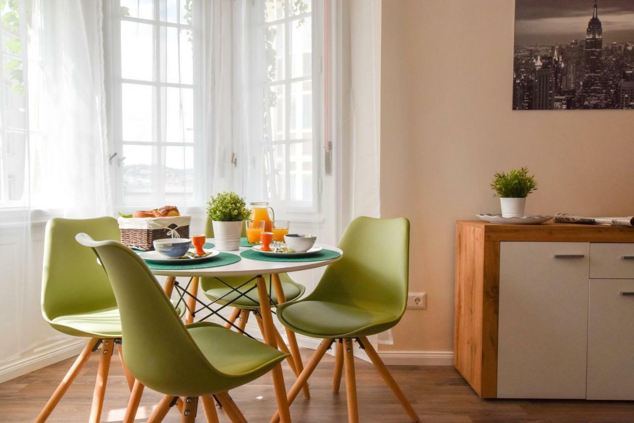 Christine Apartment Close To The Buda Castle Budapest Bagian luar foto