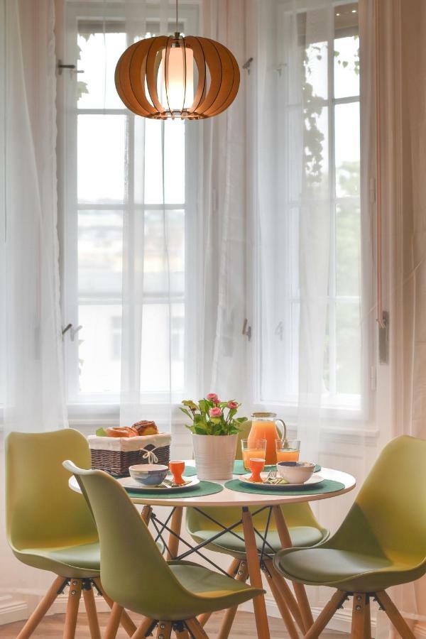 Christine Apartment Close To The Buda Castle Budapest Bagian luar foto